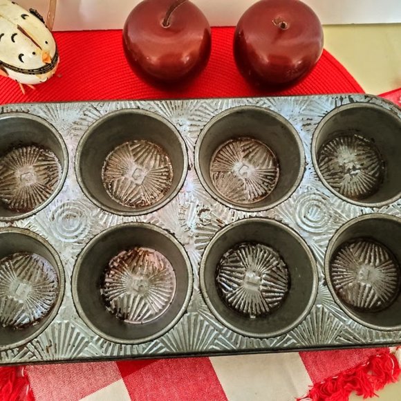Rare Vintage BAKEREX Crown Ware 8 cup Muffin Tin - Picture 2 of 8